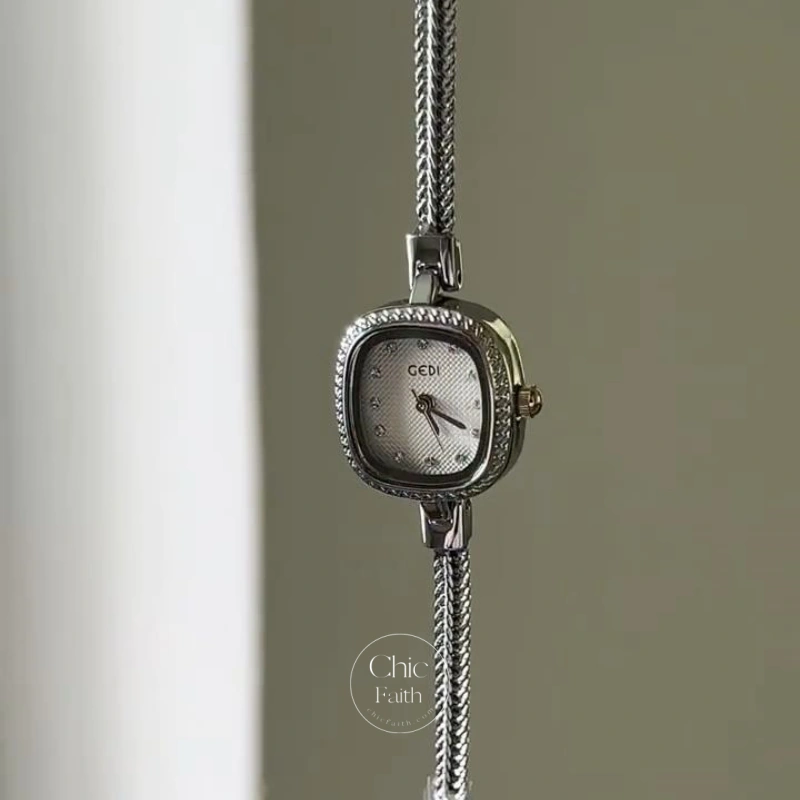 Minimalist Chic Gold/Silver Square Dial Watch for Women Small Face Thin Chain Ladies Watch