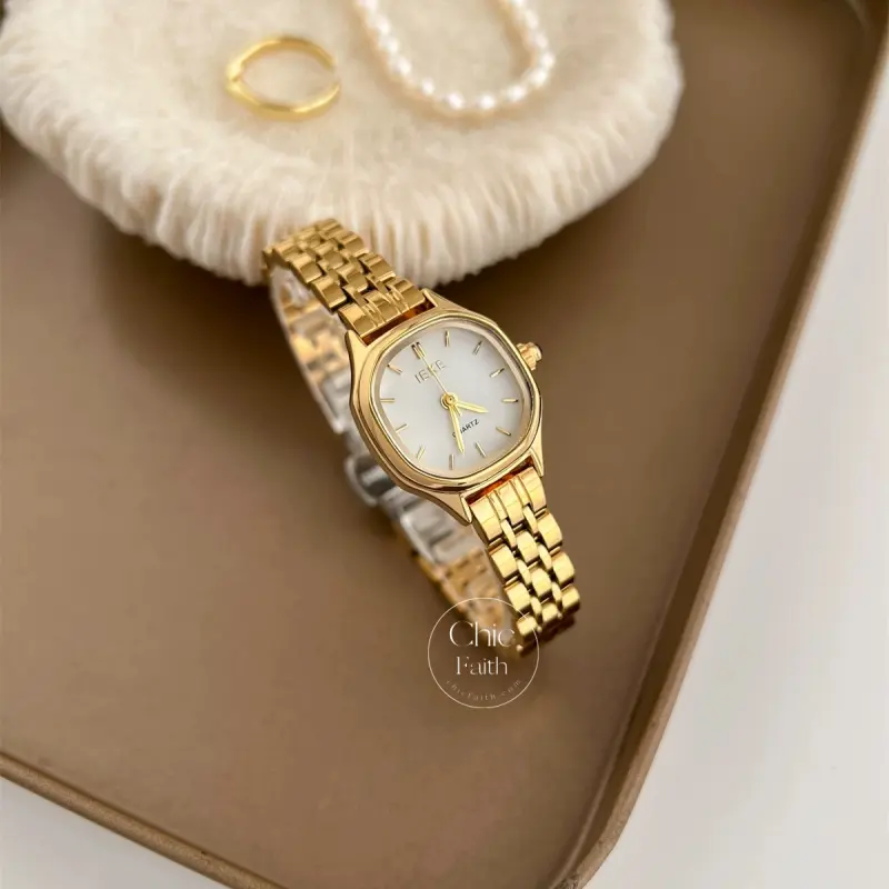 Vintage-Inspired Emerland Green Dial Gold/Silver Bracelet Women's Watch