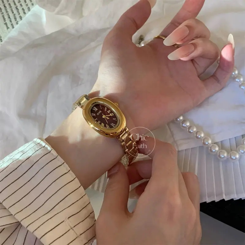 Vintage-Inspired Gold/Silver Oval Face Roman Numeral Women's Watch