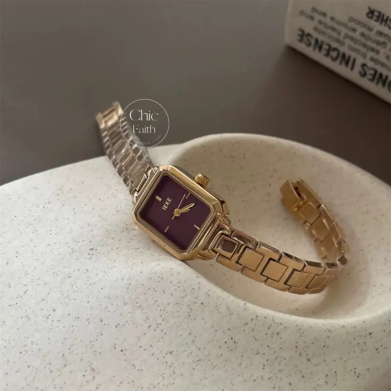 Chic Gold Square Face Women's Bracelet Watch