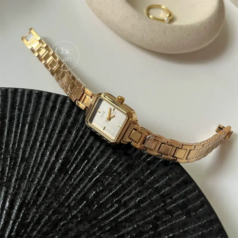 Chic Gold Square Face Women's Bracelet Watch