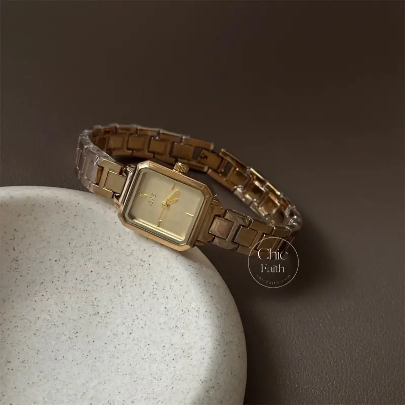 Chic Gold Square Face Women's Bracelet Watch