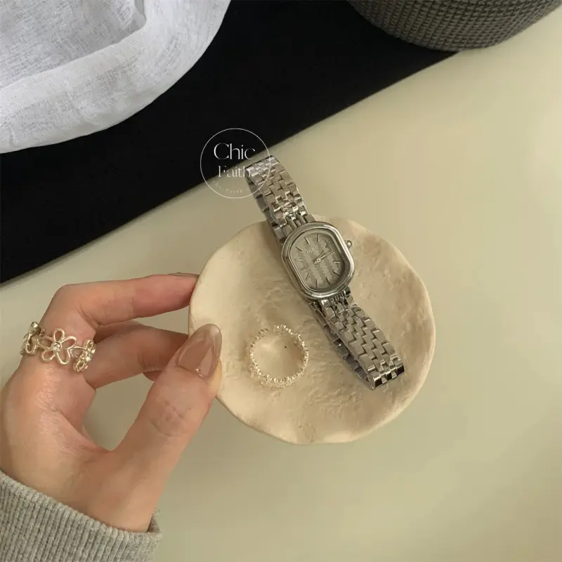 Chic Gold/Silver Oval Face Women's Watch Wavy Pattern Dial Bracelet Watch