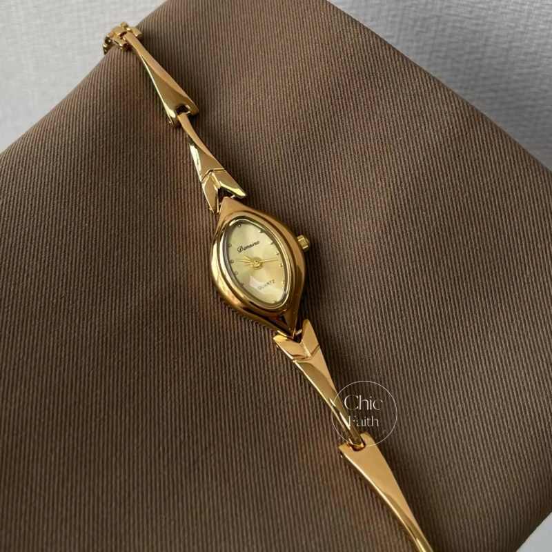 Vintage-Inspired Unique Gold Bracelet Women's Watch