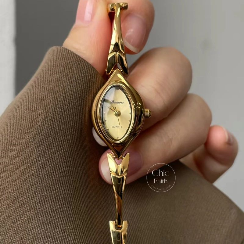 Vintage-Inspired Unique Gold Bracelet Women's Watch