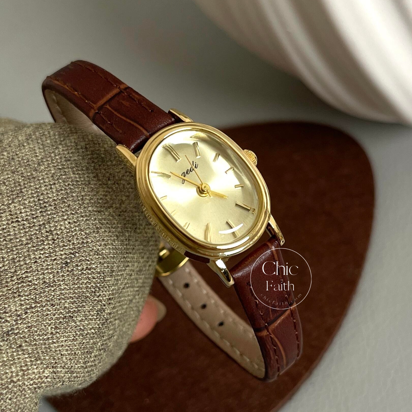 Vintage Leather Women's Watch Elegant Gold Small Round Dial Watch