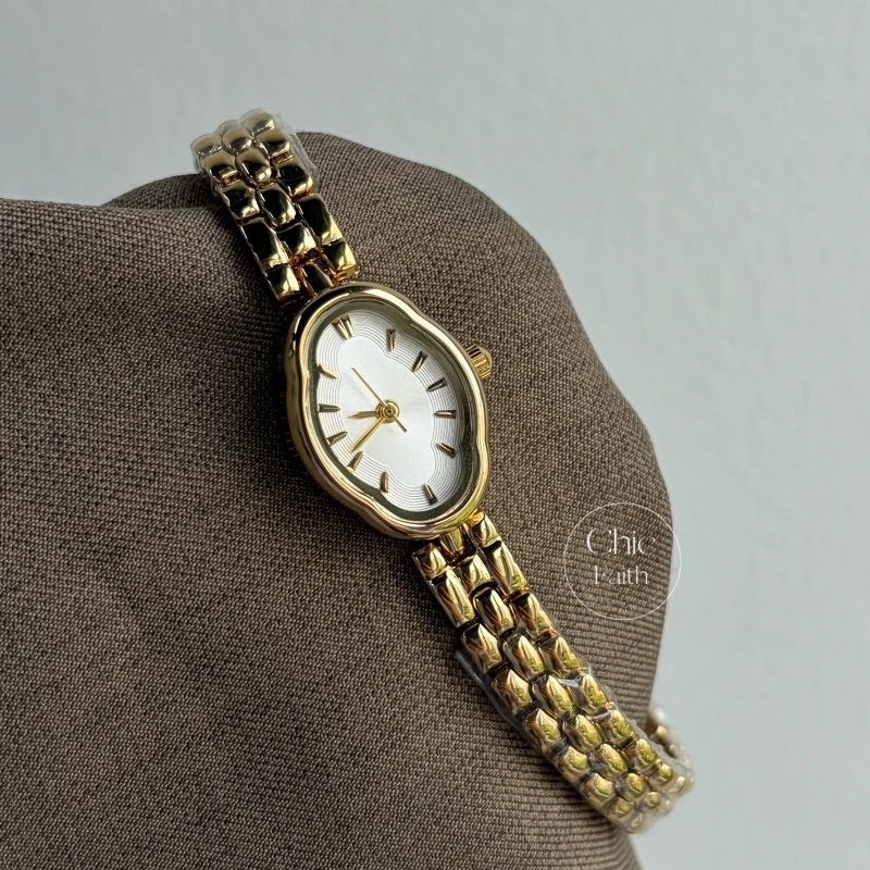 Dainty Golden Oval flower Dial Metal Bracelet Women's Watch