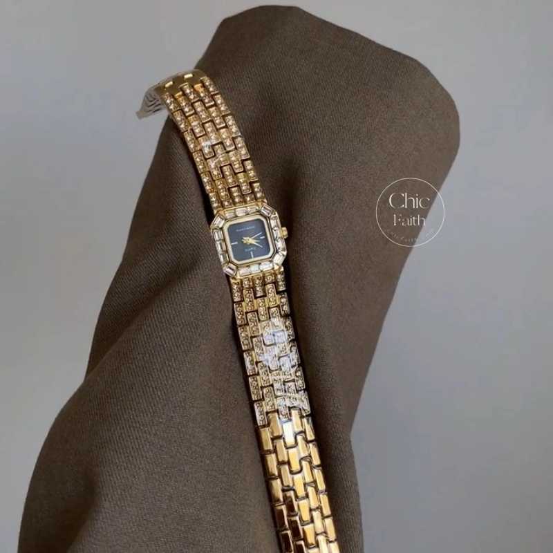 Old Money Gold Small Face Sparkling Bracelet Rhinestone Women's Watch