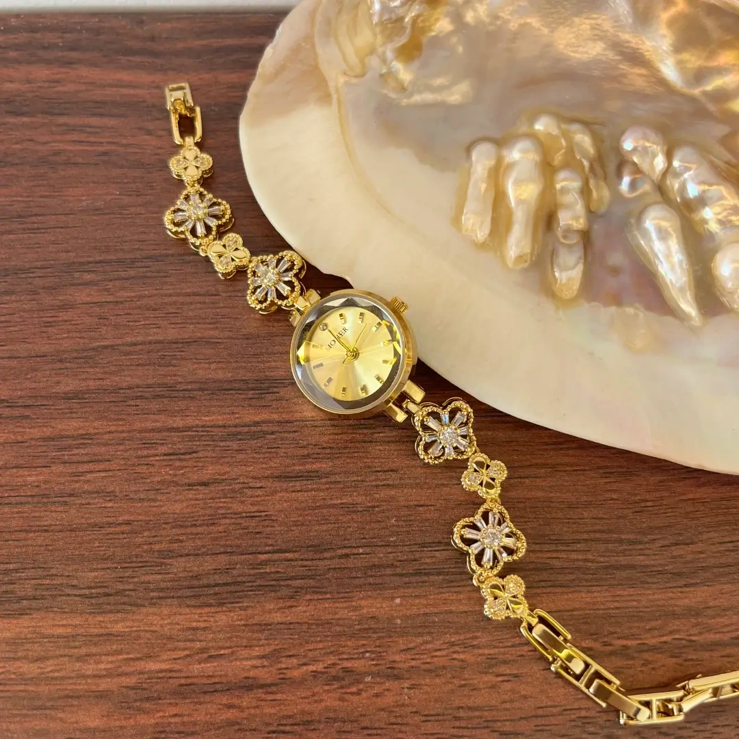 ChicFaith Gold Clover Crystal Bracelet Watch for Women